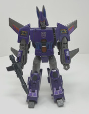 Transformers Generations WFC Kingdom WFC-K9 Cyclonus Action Figure picture