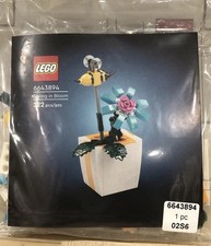 Lego Spring In Bloom Macys Exclusive Flower Show Promo Set Flower Pot And Bee 🔥 picture