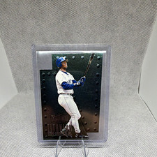 SkyBox 1997 Metal Universe Titanium Insert Ken Griffey Jr #3 Seattle Mariners picture