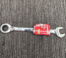 Husky 1001381388: Reversible Ratcheting Combination Wrench 9/16 Inch picture