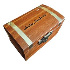 Vintage Handmade Box Chest Brass Hinge Avalon New Jersey NJ Souvenir Miniature picture