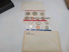 1981 Uncirculated Coin Set U.S Mint Original Government Packaging OGP picture