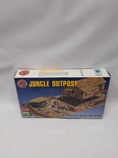 Vintage Airfix 1:72 Kit 03382 Jungle Outpost Diorama Kit. Open Box Sealed Parts picture