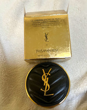 Yves Saint Laurent Le Cushion Encre De Peau Foundation SPF 23 Shade 20 0.17 oz picture