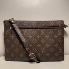 Authentic Louis Vuitton Vintage Enghien LV Brown Canvas Crossbody Shoulder Bag picture