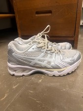 asics gel kayano 14 womens 7.5 picture