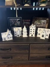 5 piece Christmas Village  picture