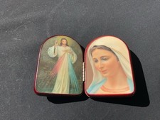 Vintage Religious Hinged Small Double Plaque Jesus & Mary MEDJUGORIE picture
