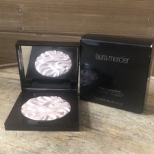 LAURA MERCIER FACE ILLUMINATOR HIGHLIGHTING POWDER, DEVOTION - (0.3 oz./9 g.) picture
