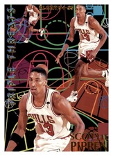 1994-95 Fleer European #NNO Scottie Pippen / Hakeem Olajuwon Triple Threats picture