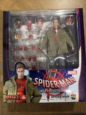 Medicom Toy Mafex No.109 Spider-Man Peter B. Parker Action Figure picture
