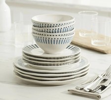 Oneida Entertain 365 12-Piece Artisanal Stoneware Dinnerware Set (Service for 4) picture