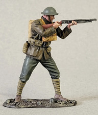 W. Britain - U.S.Marine Standing Firing Trench Shot Gun, Belleau Wood #13076 picture
