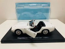 Toyota 2000GT Bond Car 1966 2 Open Door 1:24 Die-Cast Model Car New in Box picture