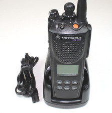 Motorola XTS3000 Model 2 VHF (136-174MHz) Portable Radio picture