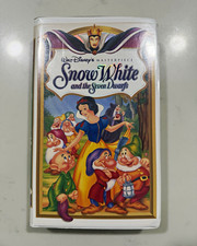 Vintage Snow White VHS 1994 Disney Masterpiece w/ Stickers & Inserts picture