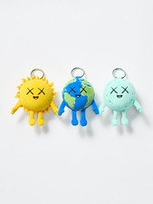 UNIQLO x KAWS UNIVERSE Earth, Moon, Sun Charm Set of 3 Release Sep 14 picture