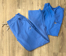 FIGS women’s M Ceil Blue Technical Collection Scrub Top & Pants Set picture