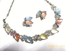 VINTAGE LISNER SATIN GLASS FRUIT SALAD NECKLACE EARRINGS SET picture