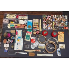 Vintage Sewing Notions Lot 100+ Thread Spools Needles Tools Pincushions Case picture