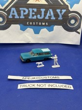 1 new set of dog and hunter for lesney matchbox no 42 studebaker larke wagonaire picture