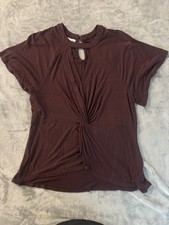 24/7 Maurices NWT Size L Burgundy Knot Back Short Sleeve Knit Top Shirt picture
