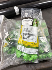 John Deere  PSHFQ4015 High Flow Spray Nozzle, 100 count picture