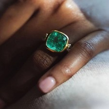 Elegant Cushion Cut Green Emerald Ring 4.00Ct Solid 14K Yellow Gold Jewelry picture