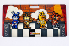 4x FNAF FIVE NIGHTS AT FREDDY'S FREDDY CHCIA BONNIE FOXY ENAMEL PIN SET IN HAND picture