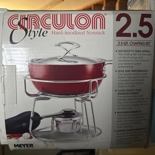 Circulon 2.5 qt. Chafing Set.  NEW in box.  Non stick. picture