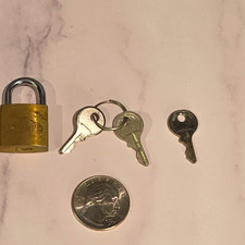 vintage Triumph Brass Keyed Padlock Gold Body Traditional Shackle w/ 3 Keys picture