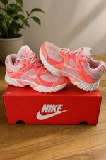 Nike V5 RNR Unisex Kids Sneaker 6.5 Pink, Hot Pink, and White Mesh Low Top picture