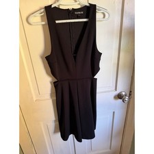 Express Black V-Neck Side Cutout Fit and Flare Mini Dress Size 6 picture