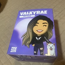 Youtooz: Valkyrae Vinyl Figure [Toys, Ages 15+, #54] picture