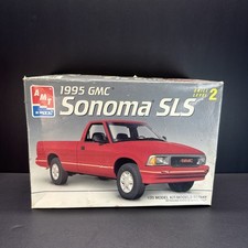 VTG. 1995 AMT ERTL 1/25 SCALE 