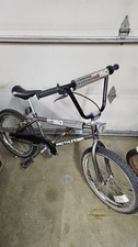 Vintage 1984 Huffy Pro Thunder 150 Bmx Bicycle Original Old-school picture