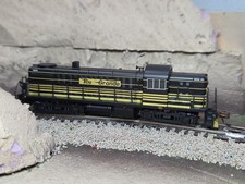 Bachman N Scale 64252 D&RGW Diesel Locomotive DCC ALCO RS3 Early #5200 Tested picture