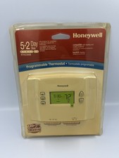 Honeywell 5-2 Day Programmable Thermostat (RTH2300B) New Unused Old Stock picture