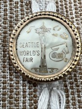 1962 Worlds Fair Space Needle Seattle WA USA Exposition Souvenir Pinback picture