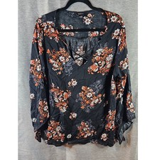 Torrid Womens Floral Print Cross Front Bell Sleeve Challis Blouse Sz 1 Black picture