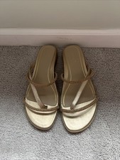 Women’s Vionic Gold Dress Sandals Size 10M picture