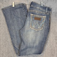 Wrangler Womens Boot Cut Medium Wash Blue Jeans 1007MWZDW Size 11/12 x 32 picture