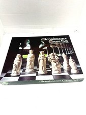 Vintage E. S. Lowe Renaissance Chessmen Chess Set No. 832 Made USA 1959 Complete picture