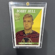 Topps 2002 O-Pee-Chee Archives Reprint Bobby Hull Auto #66 Chicago Black Hawks picture