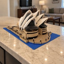 Lego Creator Expert Sydney Opera House 10234 Complete Excellent Condition NoBox picture