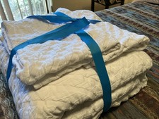 WEST ELM COTTON WHITE FRENCH MATELASSE DUVET COVER & 2 SHAMS KING  FAIR TRADE picture