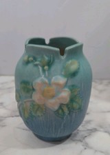 Vintage ROSEVILLE U.S.A. POTTERY VASE Blue Background w/White Rose 978-4 - 4” picture