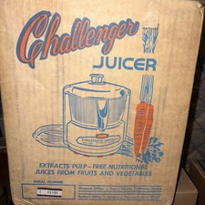 VINTAGE JUICER ACME CHALLENGER JUICERATOR MODEL #7001 Made In USA picture