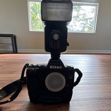 Nikon N90S 35mm SLR Camera Kit w/ MB-10, 24-120mm Lens, SB-28, Flash, Bag picture