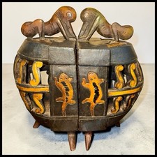 Vintage West African Baule Carved Wood Ritual Container Lizard Tribal Art Decor picture